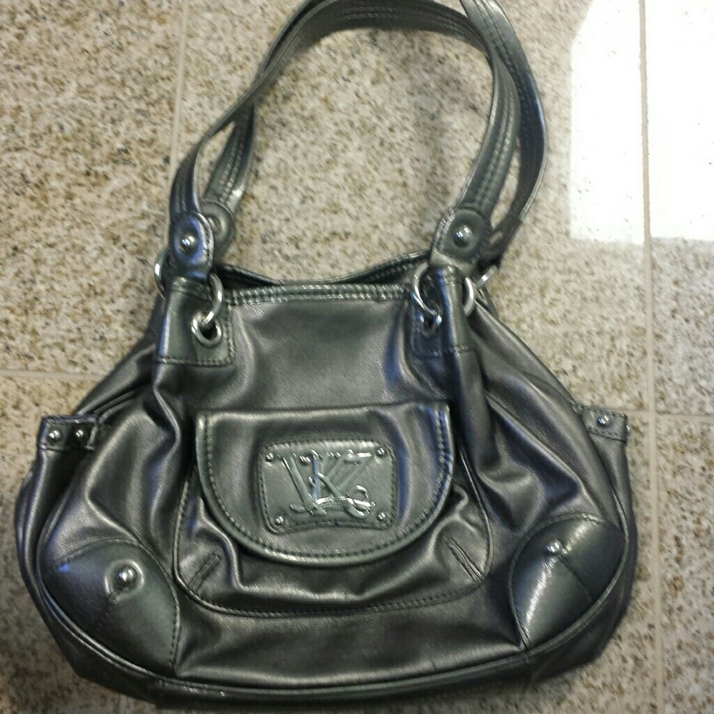 Handbag (over the shoulder)
